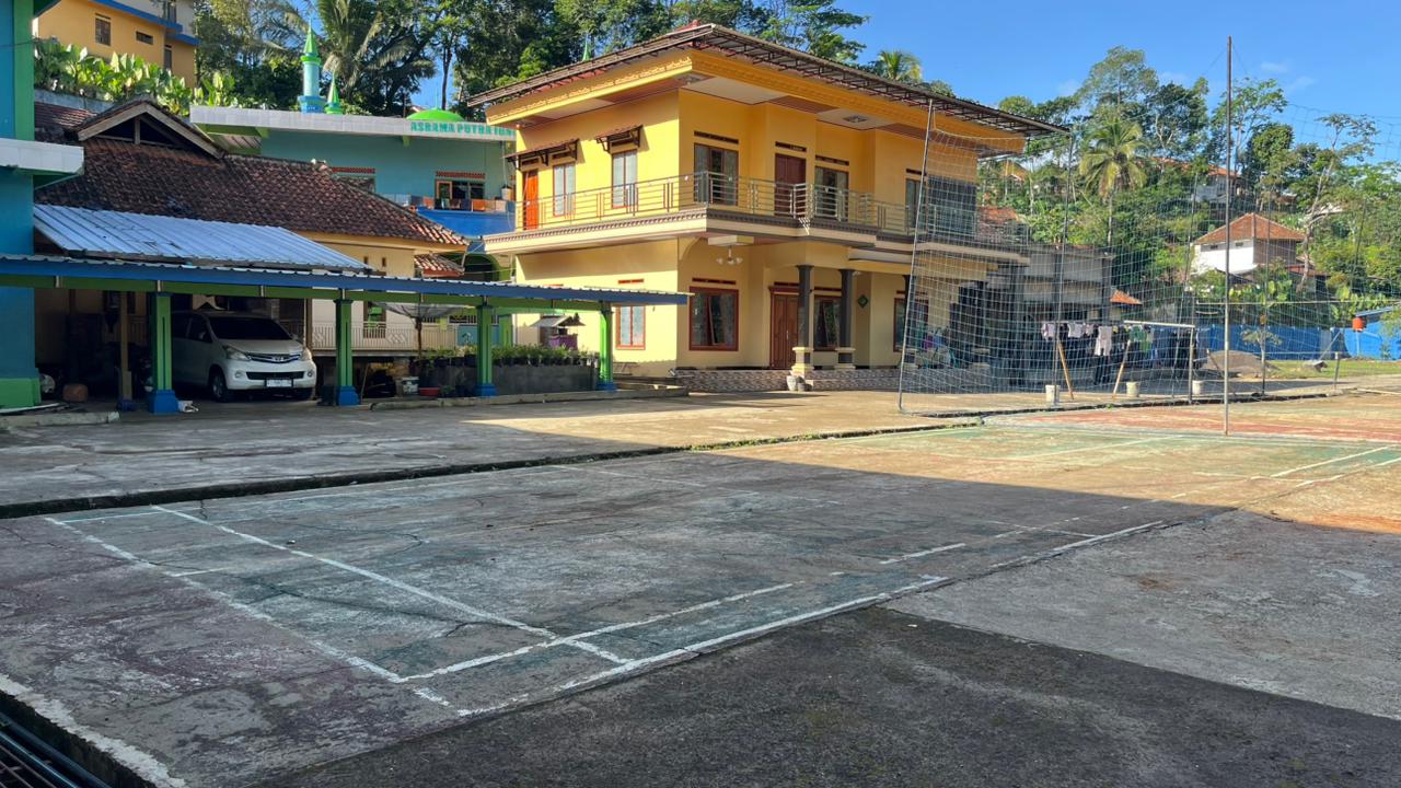 Lapangan Badminton
